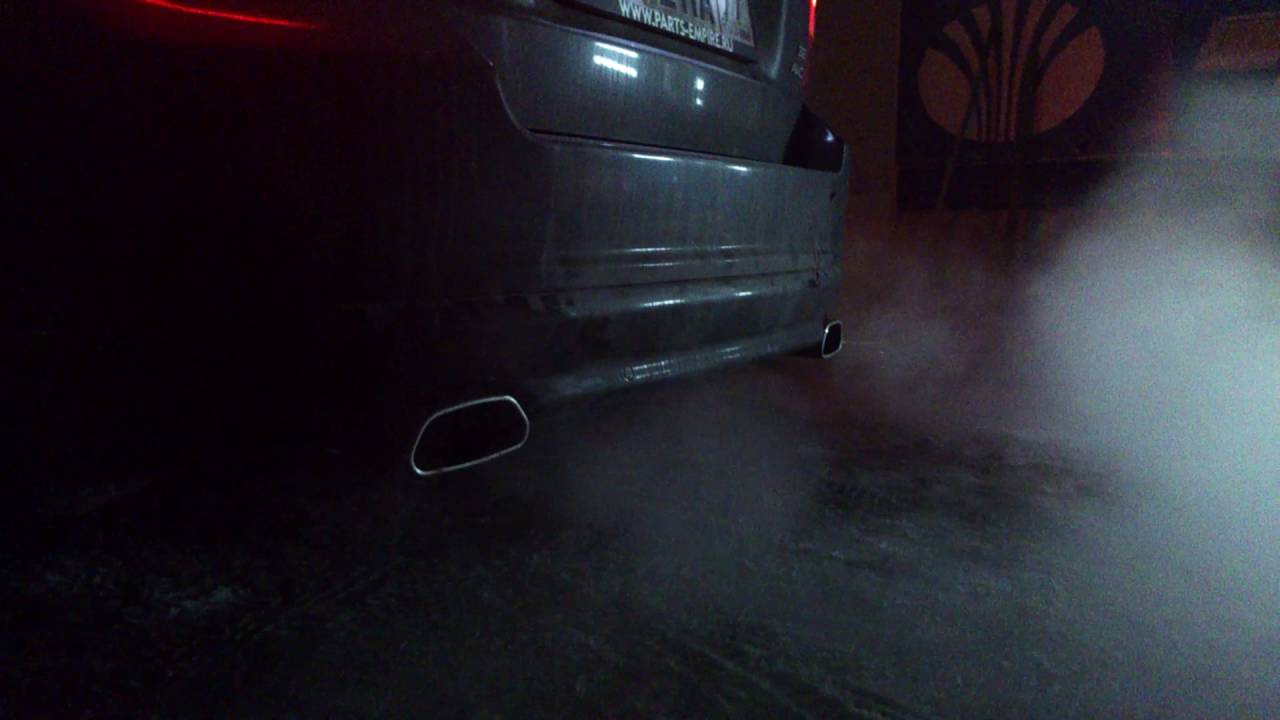 Почему в салоне автомобиля пахнет выхлопными газами?